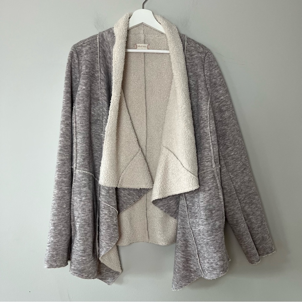 Altar'd State Open Front Sherpa Lined Heavy Asymmetrical Cardigan Large